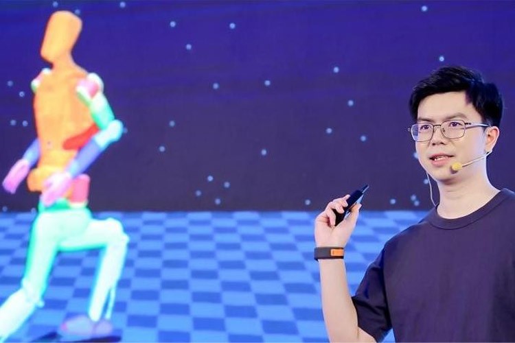 天才少年稚晖君XKTY星空·中国机器人走路进场！AI模型做大脑，目标售价20万以内